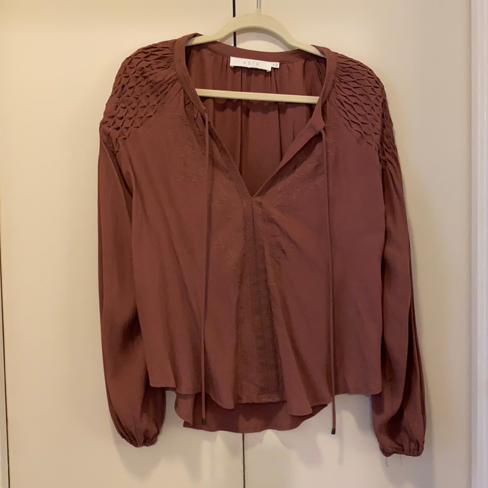 ASTR the label long sleeve shirt with puff sleeves